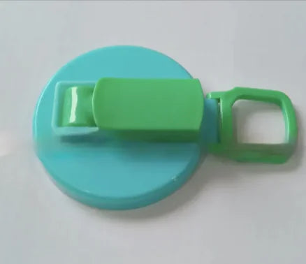 Soda Can Lid with Straw – Turns cans into cups